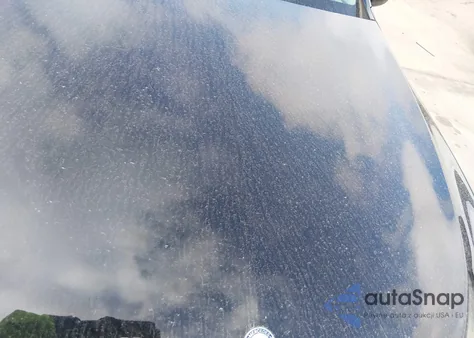 2015 Mercedes-Benz C 300 Luxury/Sport z USA, uszkodzony, nr VIN 55SWF4JB9FU067561